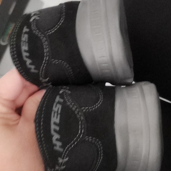 HYTEST Men's Slip On Shoe in Black, Size 8M - Picture 15 of 16